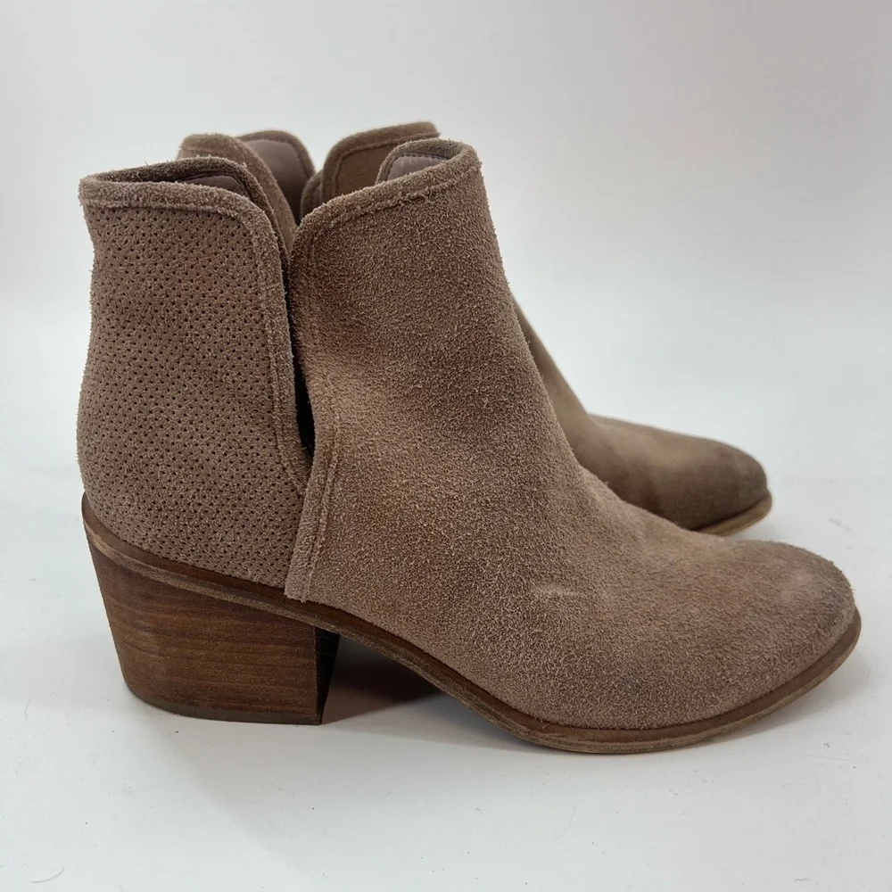 Hinge Barris Lea Gray Taupe Suede Ankle Booties Block Heel Size 8 Eight - Picture 4 of 10